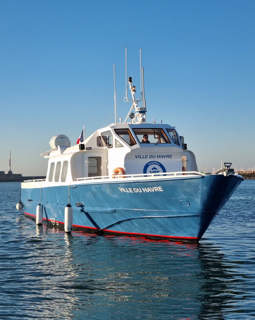 Vedettes Baie Seine vous propose de venir à bord de son bateau, le Ville du Havre.